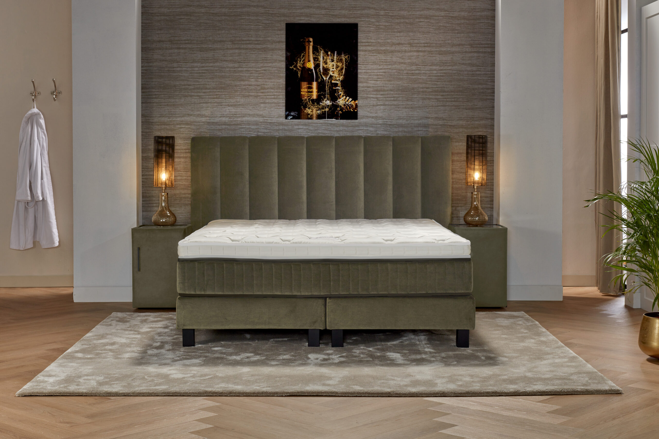 Chandon onopgemaakt clay luxe bed Serta Chandon Clay