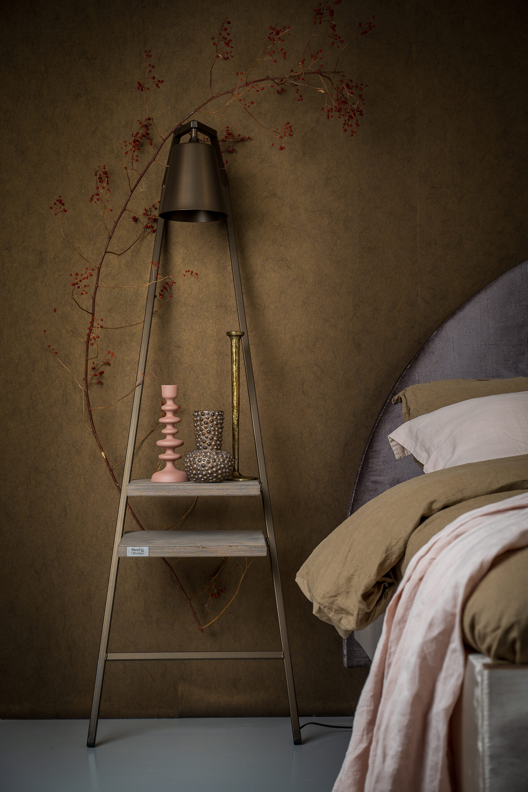 Toto Macchiato lamp en nachtkast toto