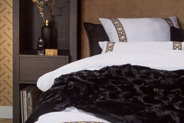 serta black and gold hotel bedding