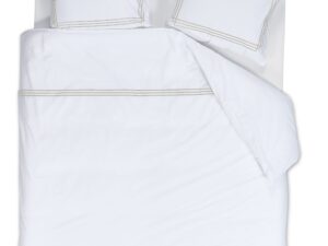Riviera Maison Leandro dekbedovertrek van 100% katoen met luxe kaderpatroon voor een hotel chique en landelijke slaapkamer.